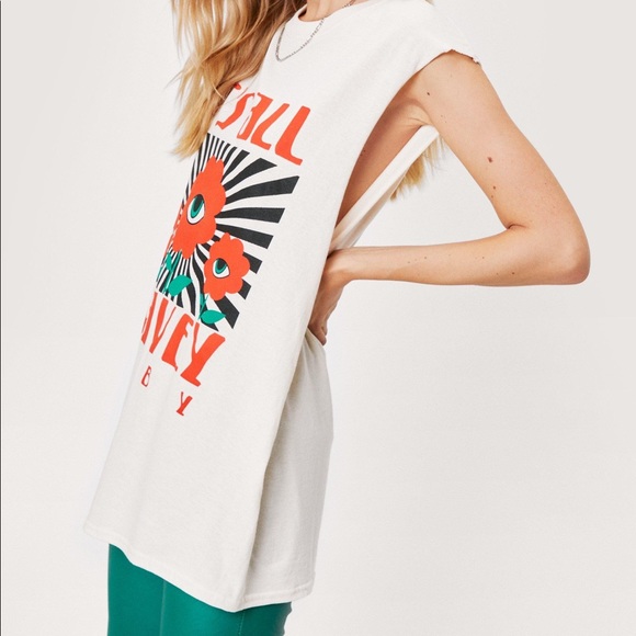 Retro Rocker Graphic Tee - Picture 2 of 2